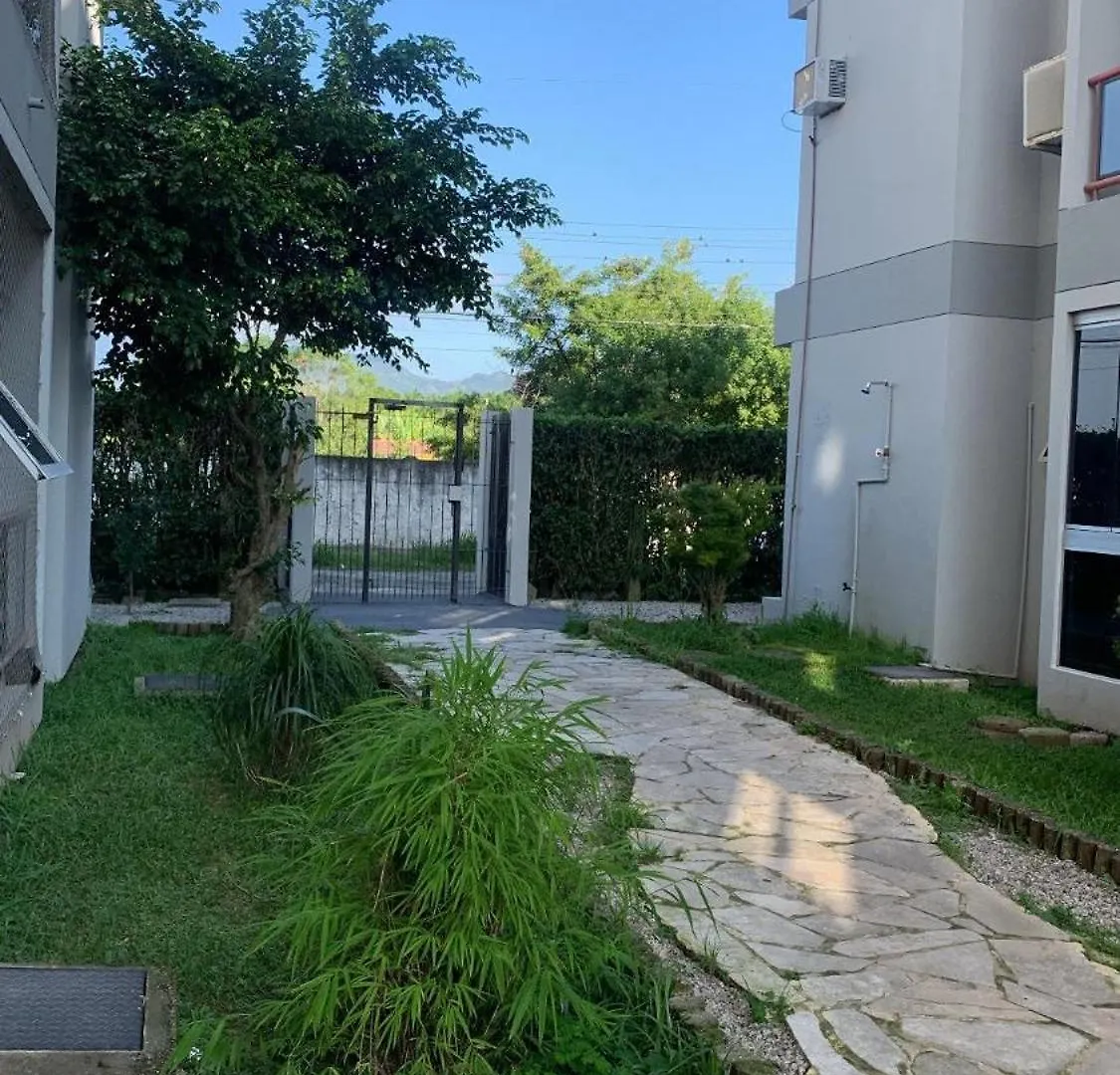 Ap Perto Da Praia, Garagem Privativa E Wifi Florianópolis